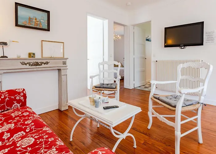 Le Colibri By Interhome Дом отдыха *